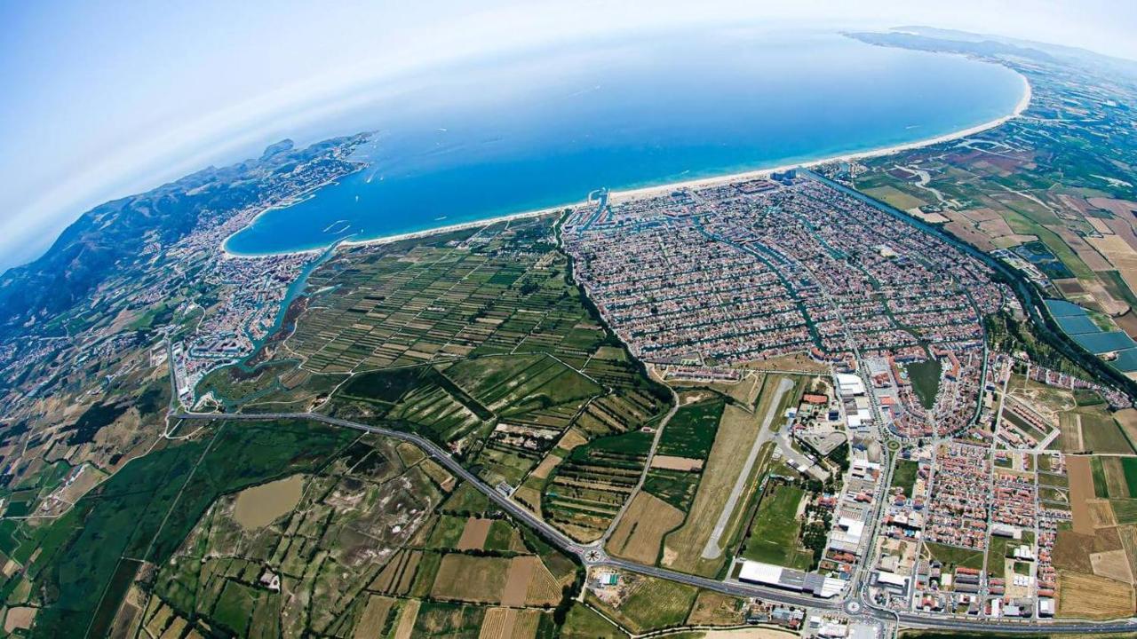 Costa Brava Acollidor Apartament Amb Gran Terrassa Per A 3 Persones Castello  D'Empuries Exteriör bild
